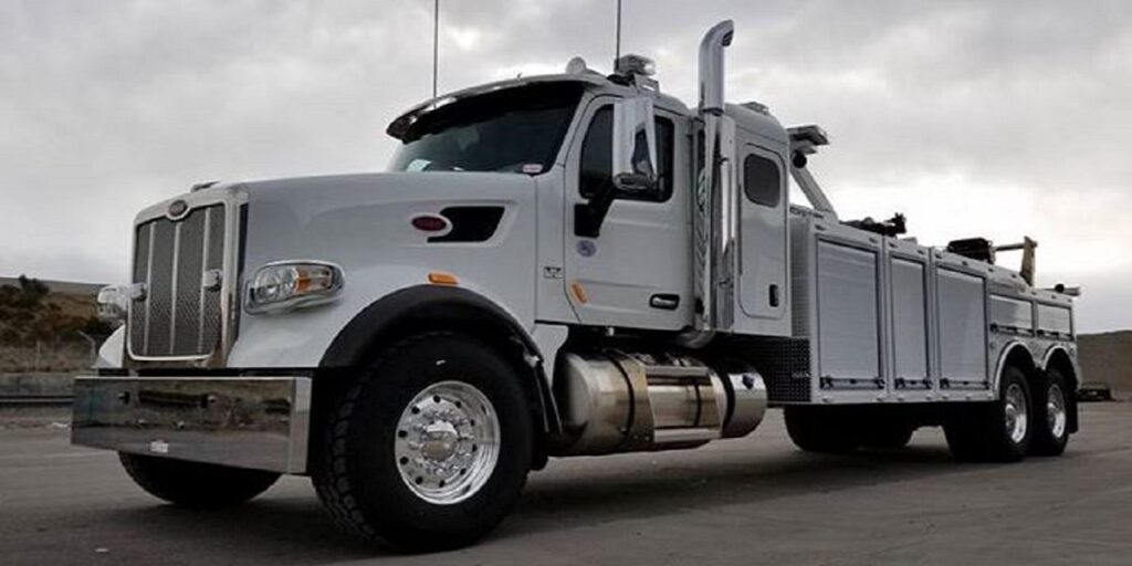 Heavy Duty Tow Truck